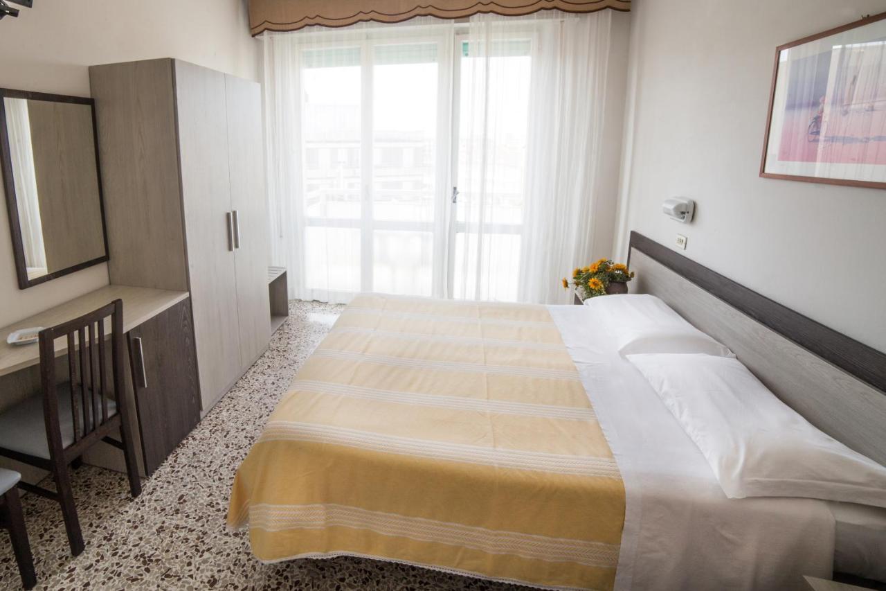 Hotel Europa غابيتّشي ماري المظهر الخارجي الصورة